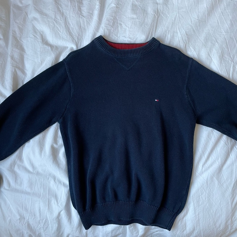 medium Tommy Hilfiger navy sweater